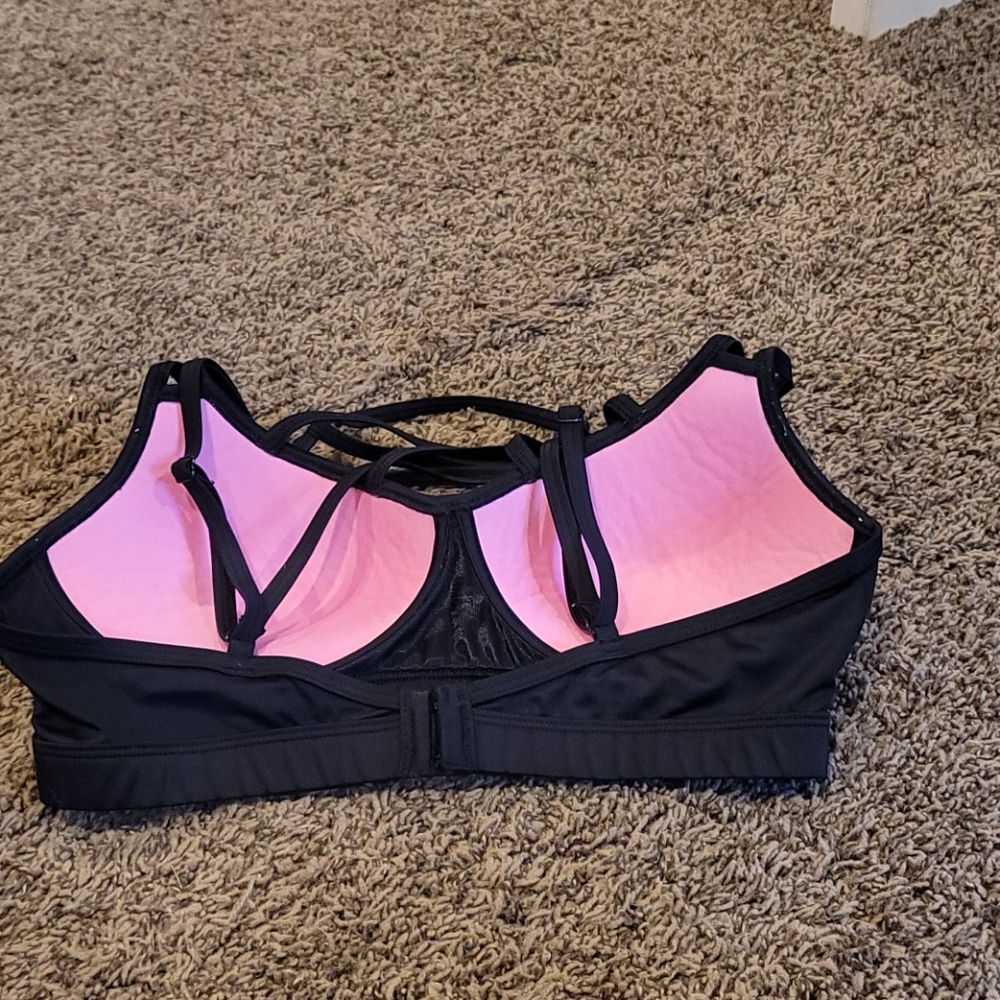 Pink bra 2/$25 - Picture 2 of 3